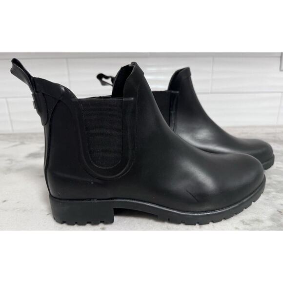 Stuart Weitzman Black Rubber Chelsea Boots Booties Size 8B - Picture 2 of 10